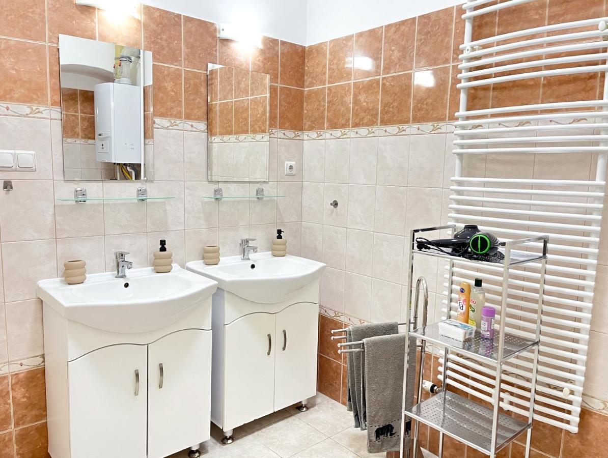 Majestic Residency - 3 Bedrooms Apartment Budapeste Exterior foto