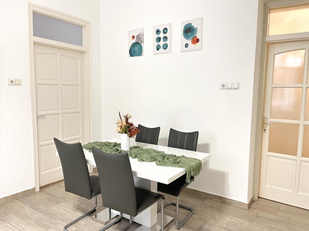 Majestic Residency - 3 Bedrooms Apartment Budapeste Quarto foto